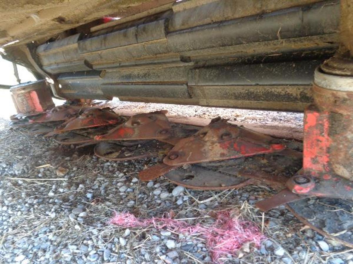 Usato FALCIACONDIZIONATRICE TRAINATA VICON DA 2.5 MT