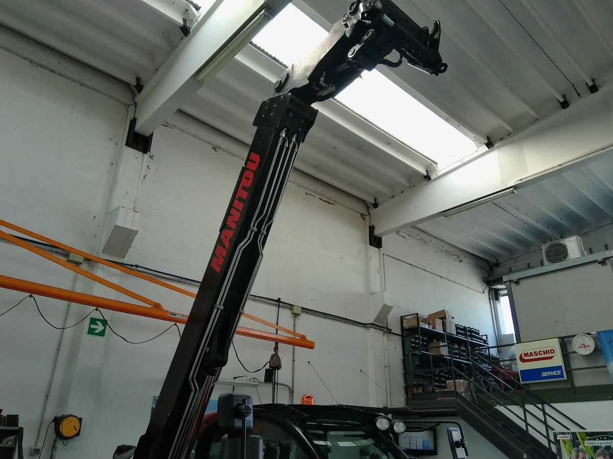 Usato SOLLEVAATORE MANITOU 730 115 V CP