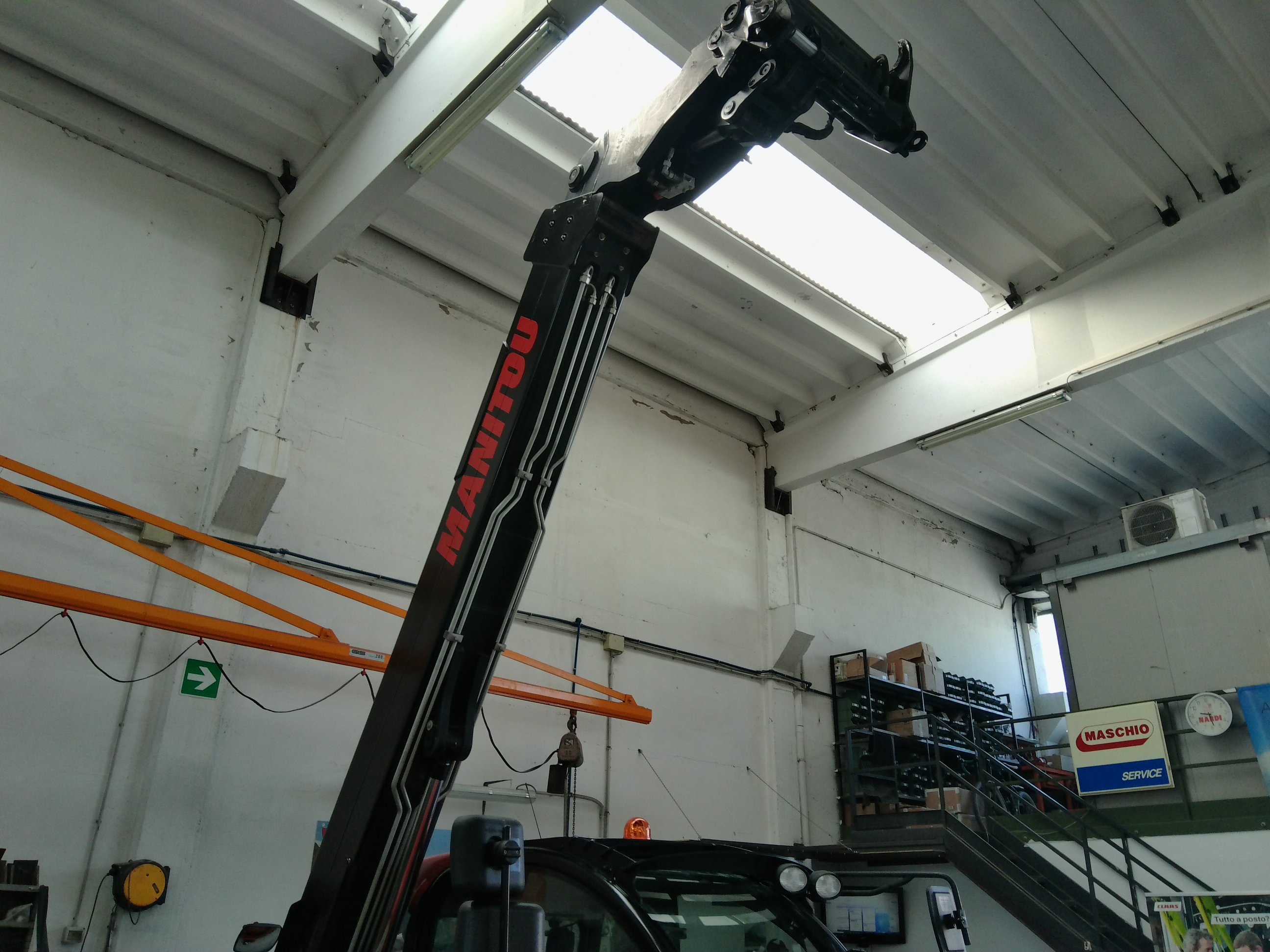 Usato SOLLEVAATORE MANITOU 730 115 V CP
