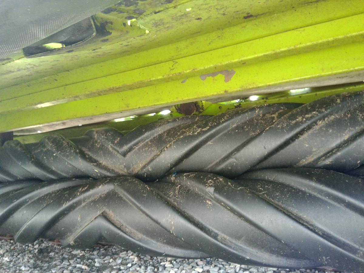 Usato FALCIACONDIZIONATRICE CLAAS TIPO DISCO 3200 FRC FRONTALE