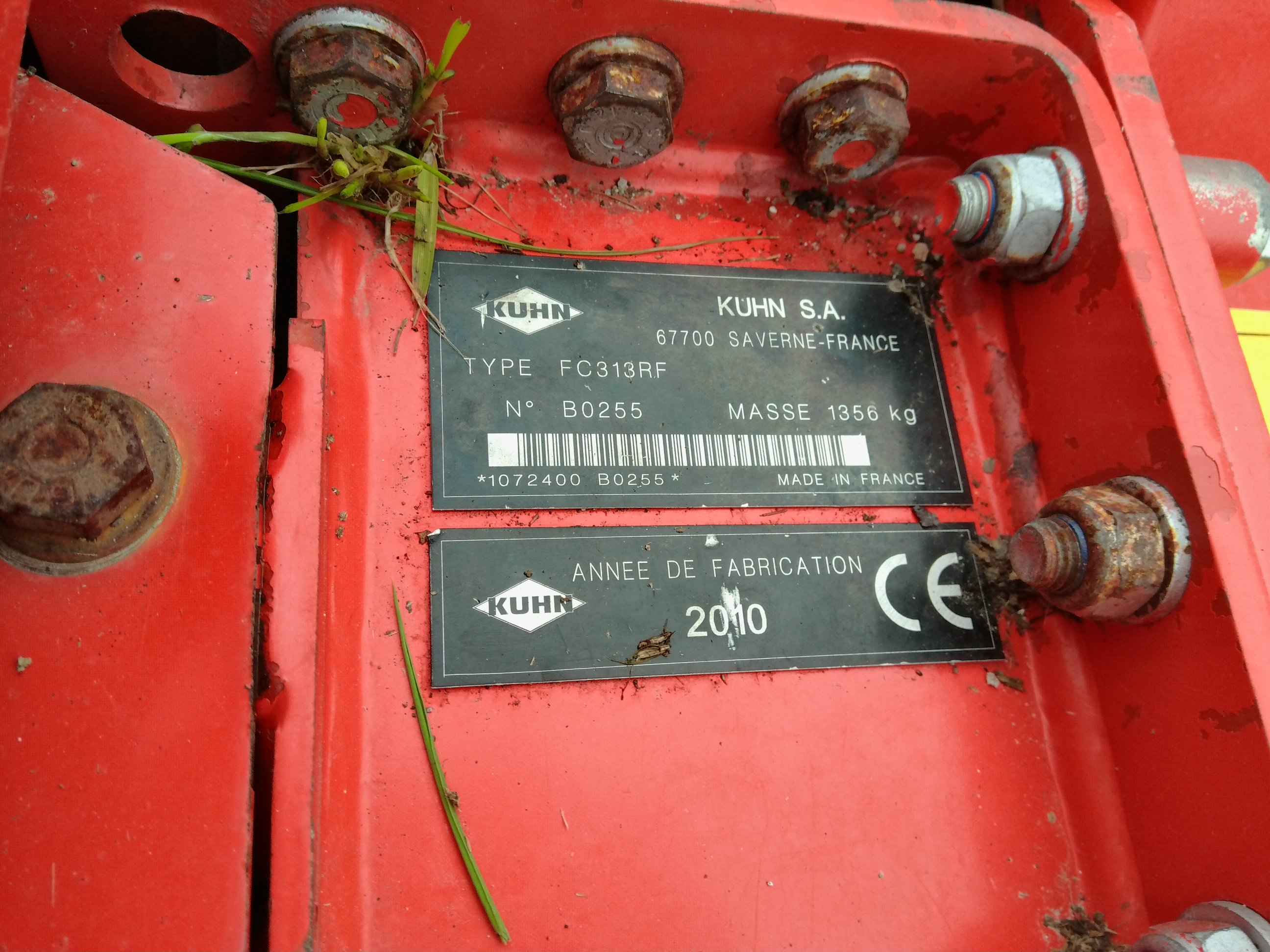 Usato FALCIACONDIZIONATRICE FRONTALE KUHN MOD.313