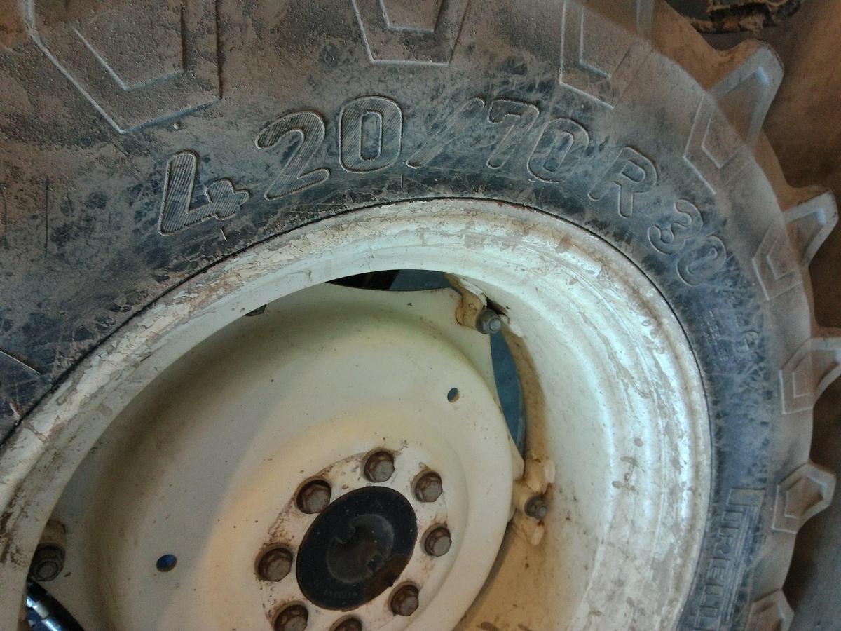 Usato TRATTORE NEW HOLLAND 4020 DT