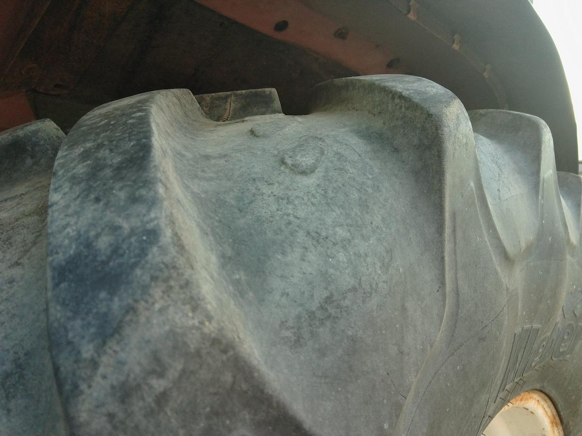 Usato TRATTORE NEW HOLLAND TM 135