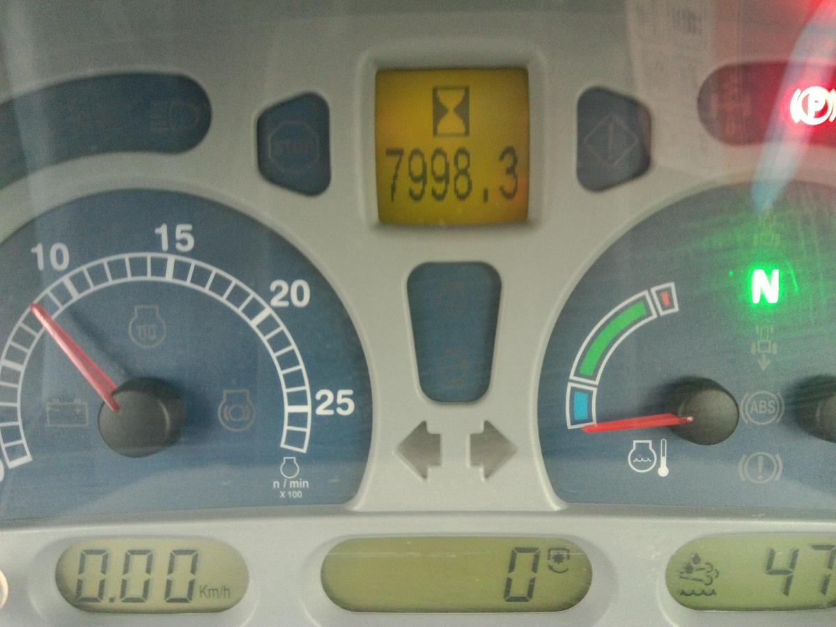 Usato TRATTORE NH T7 200 A.C. - TERZO PUNTO IDRAULICO