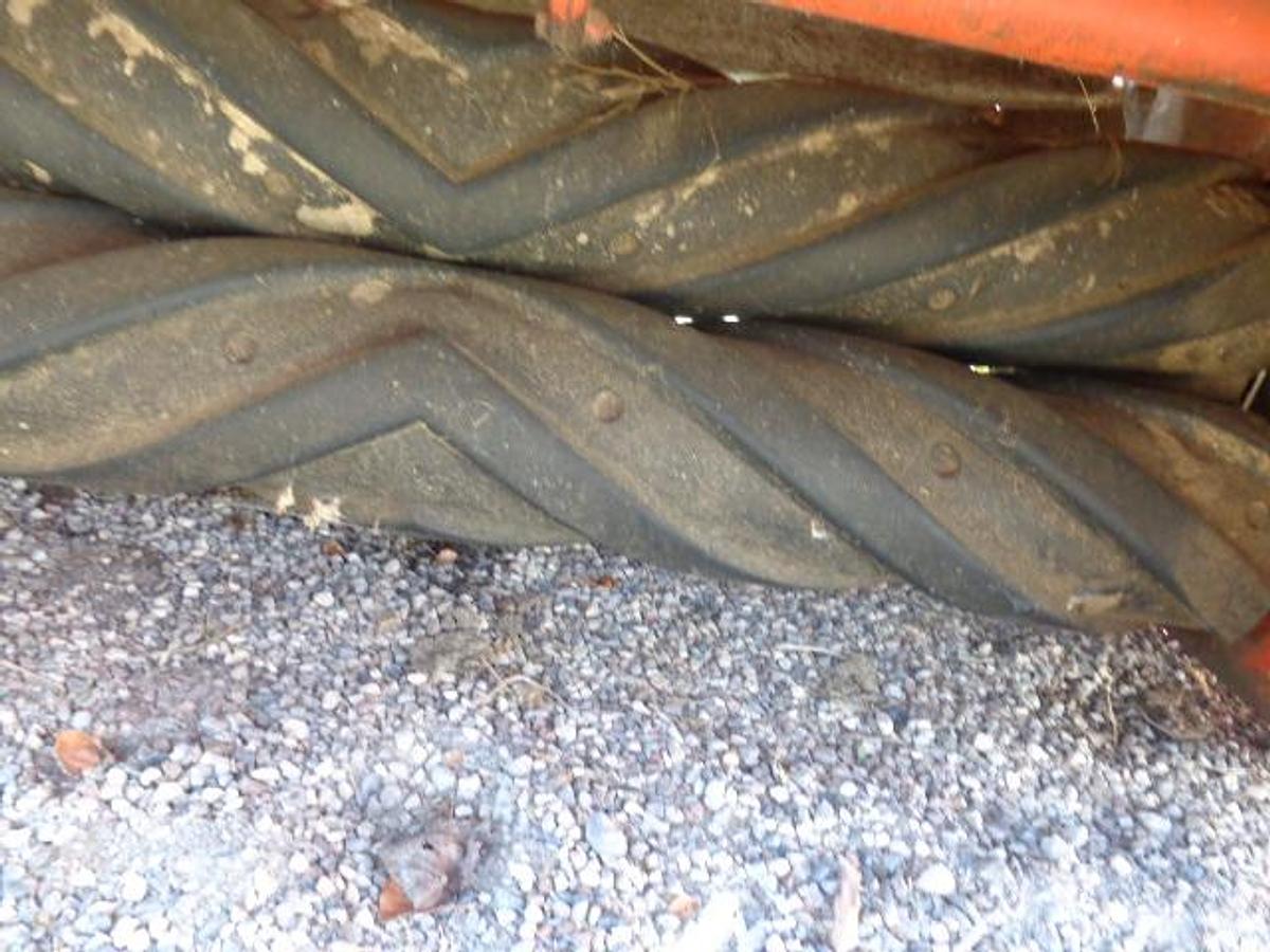 Usato FALCIACONDIZIONATRICE PORTATA LATERALE KUHN FC 202