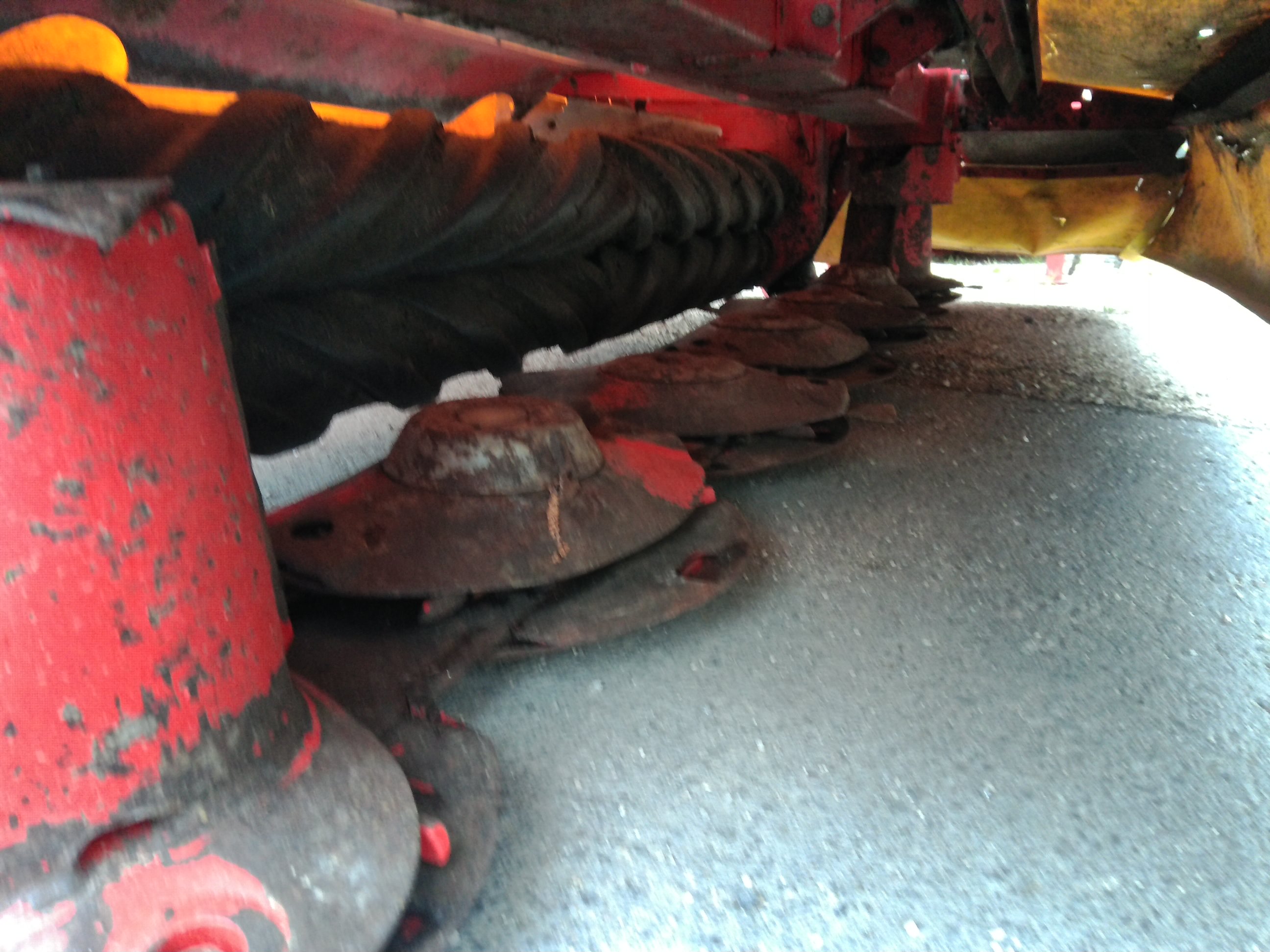 Usato FALCIACONDIZIONATRICE POTTINGER  X 8 RC