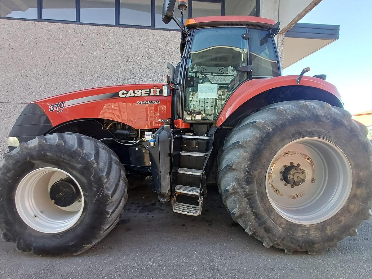Usato TRATTORE CASE MAGNUM 370