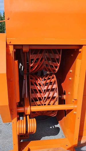 Refurbished Valonkone VK26 debarking machine