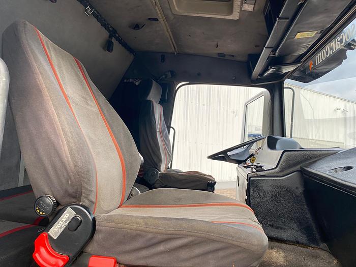 Used 2000 VOLVO F12.360 , FULL STEEL