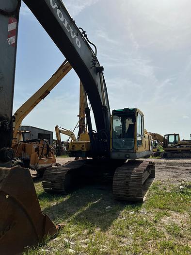 Used 2005 VOLVO EC330B LC EXCAVATOR