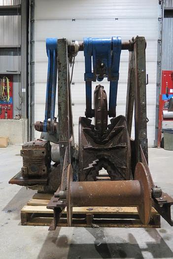 Used BLACK CLAWSON RAGGER 26" DIAMETER WHEEL