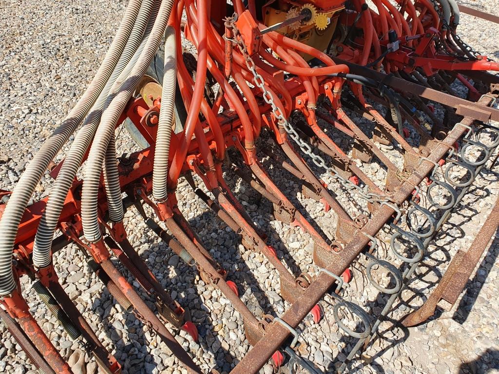 Used Accord Pneumatic DL Seed Drill