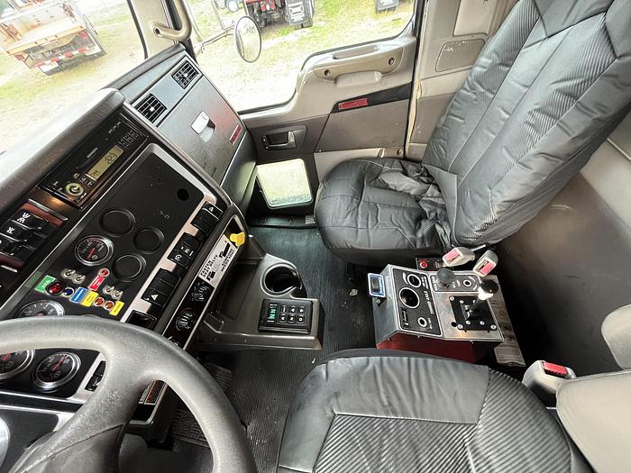 Used 2008 Kenworth T800 Tandem-Axle Dump Truck #5624