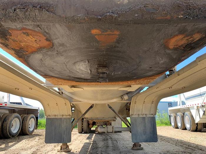 Used 2014 Bedard Pneumatic Dry Bulker Trailer