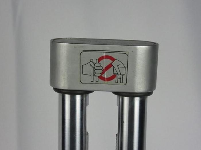 Used 2 DIGITAL HEIGHT GUAGES