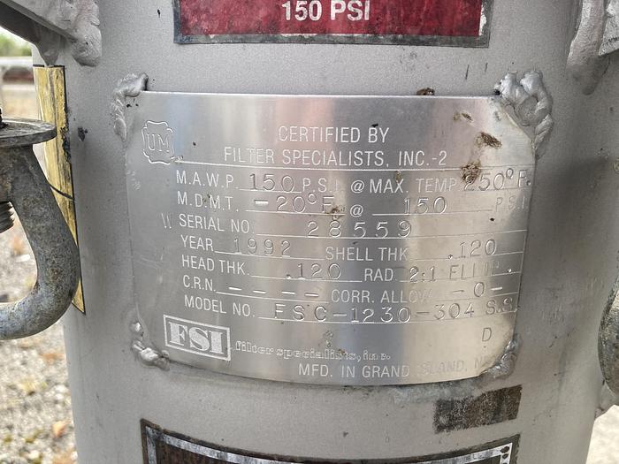 Used Used Filter Specialists Inc   Model FSC-1230-304 SS (12) 36" cartridge filter