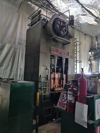 Used 1984 Sheet stamping press RAVNE DEE - 400