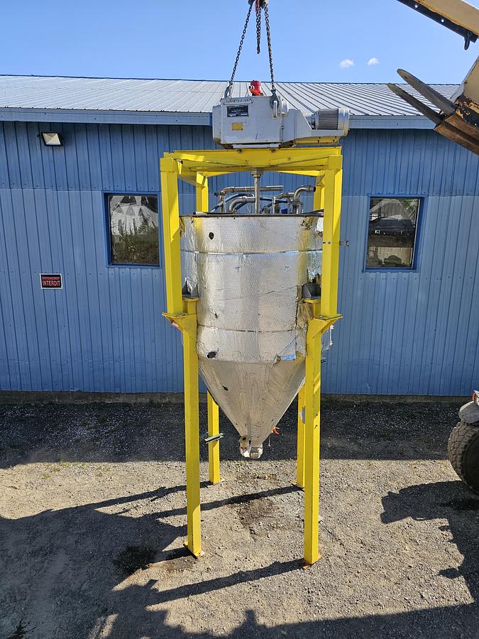 Used Used 800 Gallon Jacketed Tank, Stainless Steel, With Scrape Agitation
