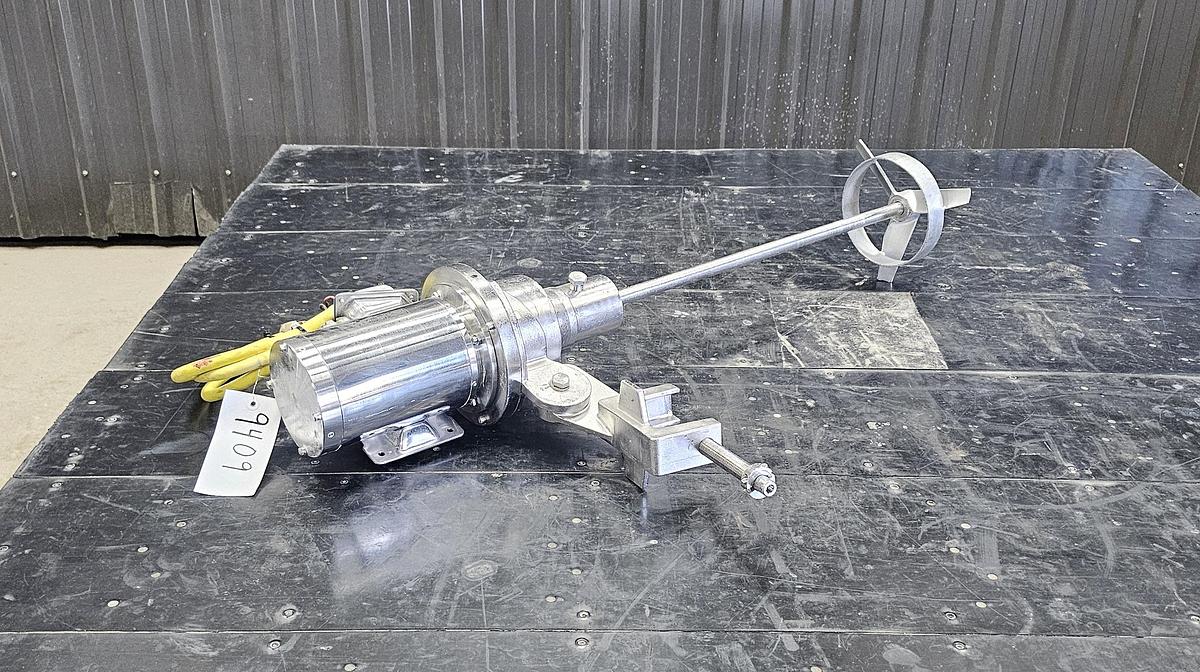 Used Used clamp-on mixer