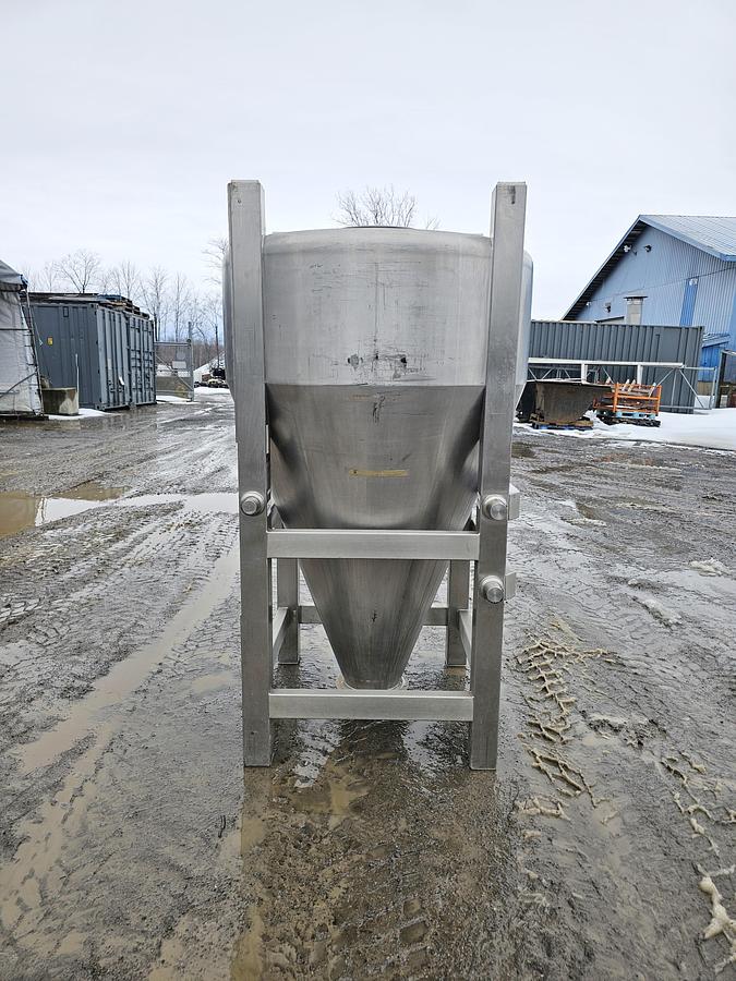 Used Aaron Elgin IL Auction - Lot 48 SS tote 2 of 4