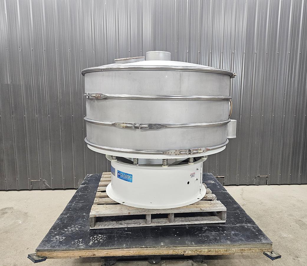 Used TCL Saint-Pie, Quebec - lot 38 - sweco screen