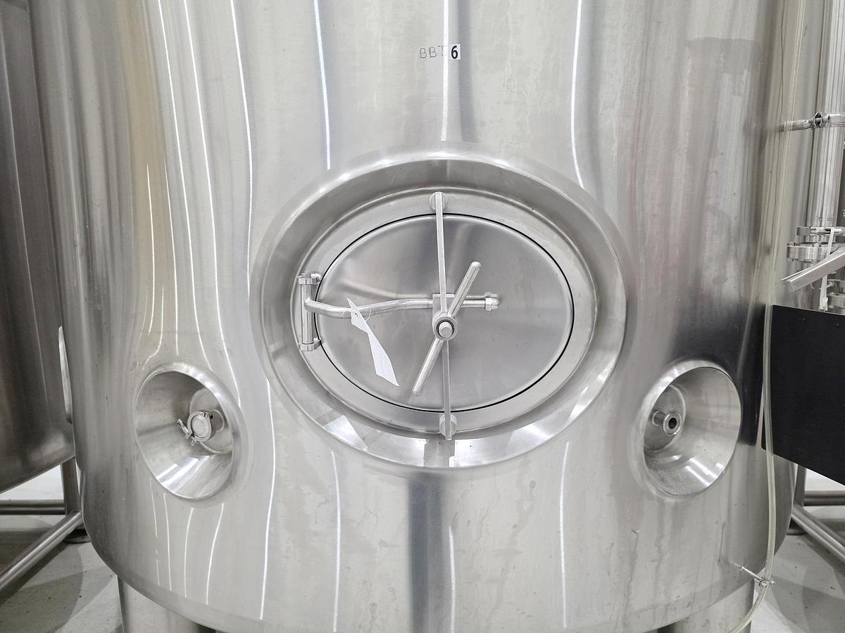 Used Used 4000 Gallon Jacketed Tank, 304 Stainless Steel, Electrically Heated