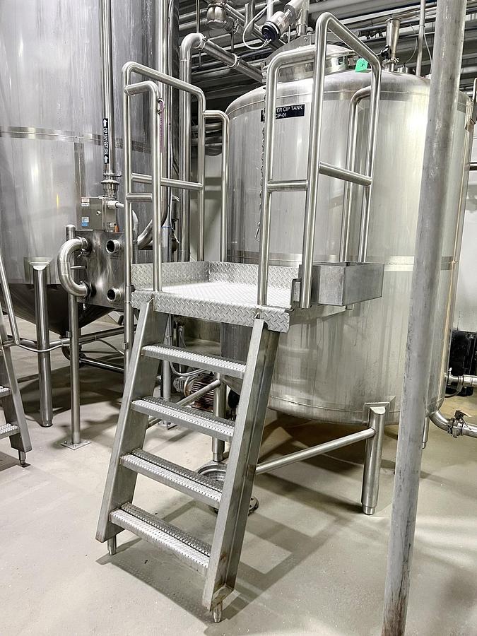 Used Used 750 Gallon Tank, 316L Stainless Steel