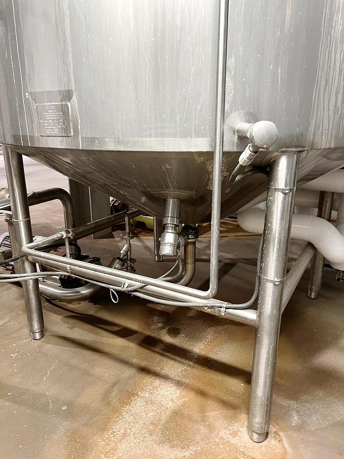 Used Used 2500 Gallon Jacketed Tank, Stainless Steel, With Scrape Agitation & Twin Screw Pump