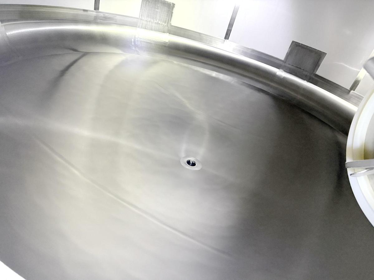 Used Used 13,208 Gallon Tank, 304 Stainless Steel