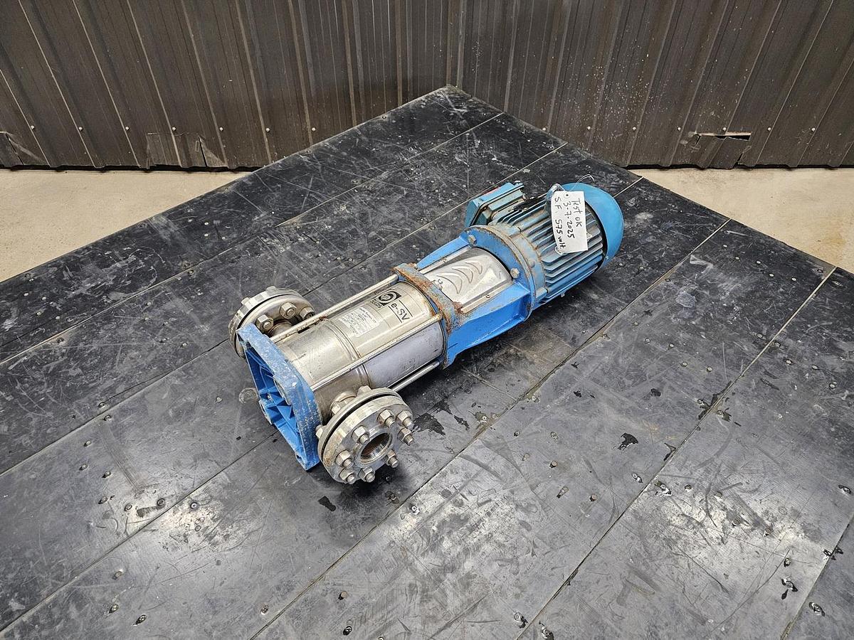 Used Used Goulds Centrifugal Inline Pump, 2'' x 2'', 5 HP