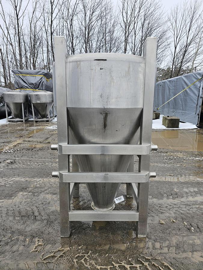 Used Aaron Elgin IL Auction - Lot 48 SS tote 2 of 4