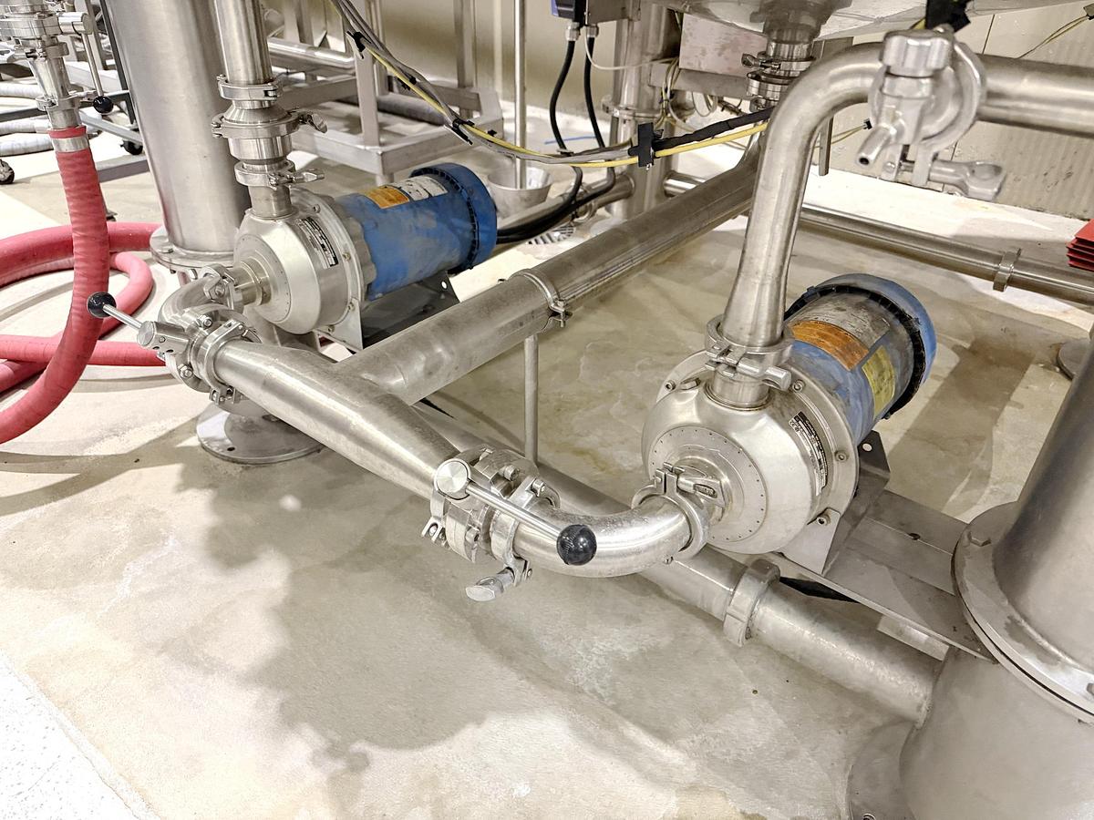 Used Used 11,600 Gallon Jacketed Tank, 304 Stainless Steel****** Confirm this is jacketed