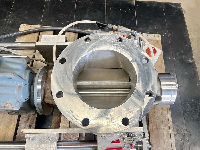 Used USED ROTARY AIR LOCK VALVE, SIZE: 8" X 8", STAINLESS STEEL, CLEAN-IN-PLACE