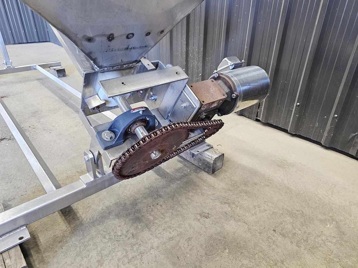 Used Harry Davis NY - Lot 221A - SS Auger Elevator