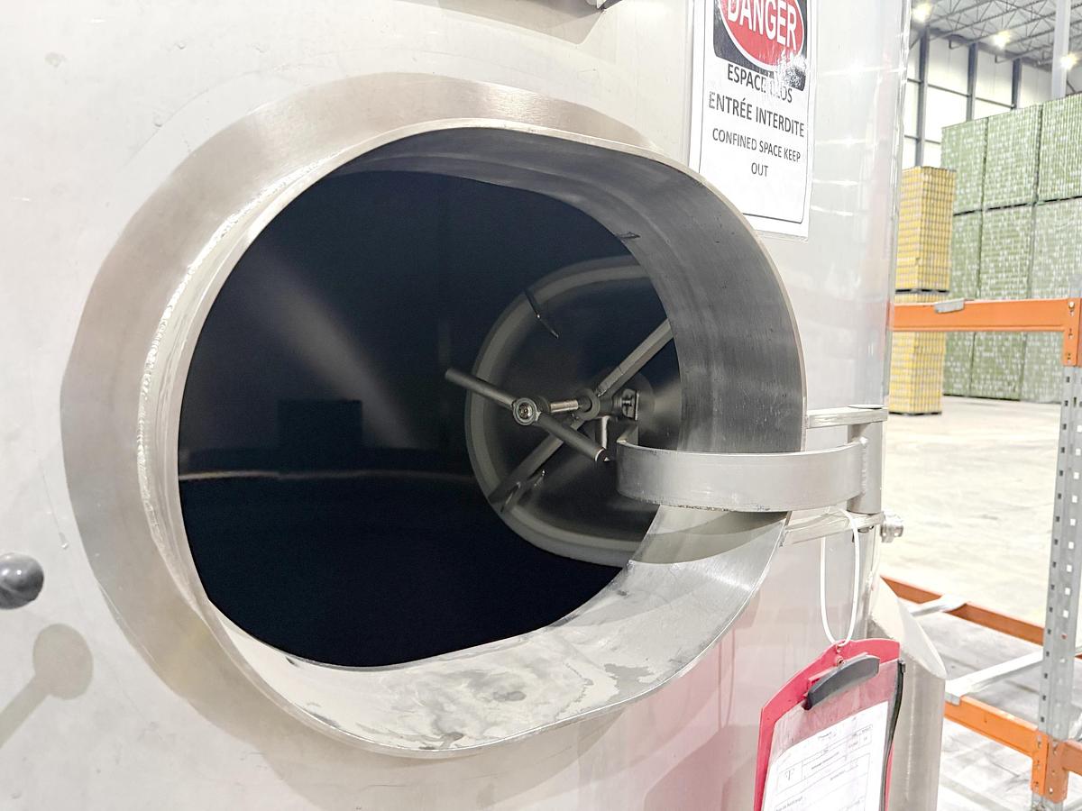 Used Used 13,208 Gallon Tank, 304 Stainless Steel