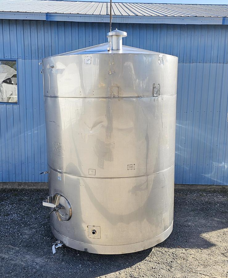Used Used 3400 Gallon Stainless Steel Tank
