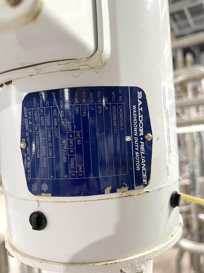 Used Used 600 Gallon Tank, 316L Stainless Steel, With Mixer & Pump