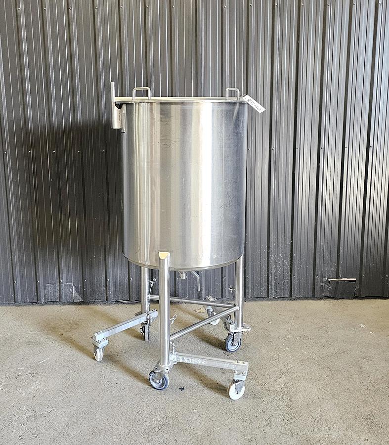 Used Heritage Global Auctions (Hagerstown MD) Lot 637 - Tank