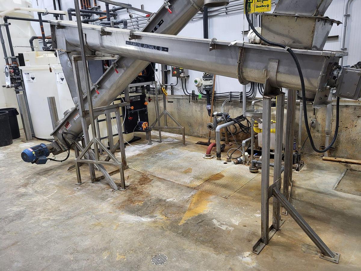 Used TCL Saint-Pie, Quebec - lot 11 - screw conveyor