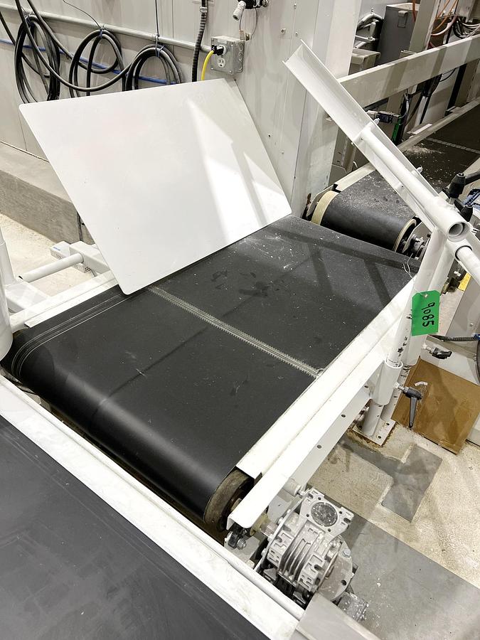 Used Used Fortress Stealth Metal Detector, with Belt Conveyors