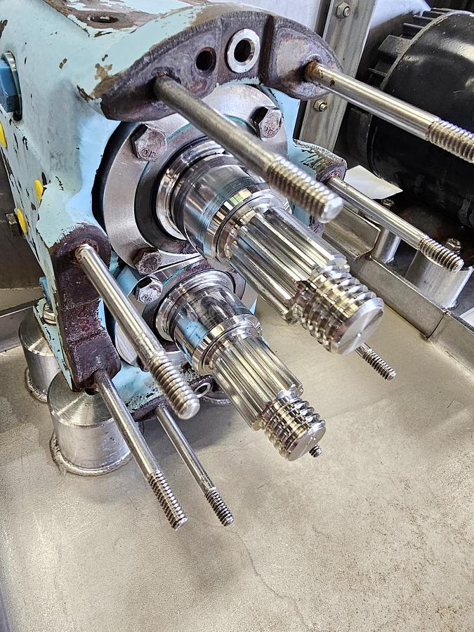 Used Used Waukesha Rotary Lobe Pump, Model 18, 1.5 HP