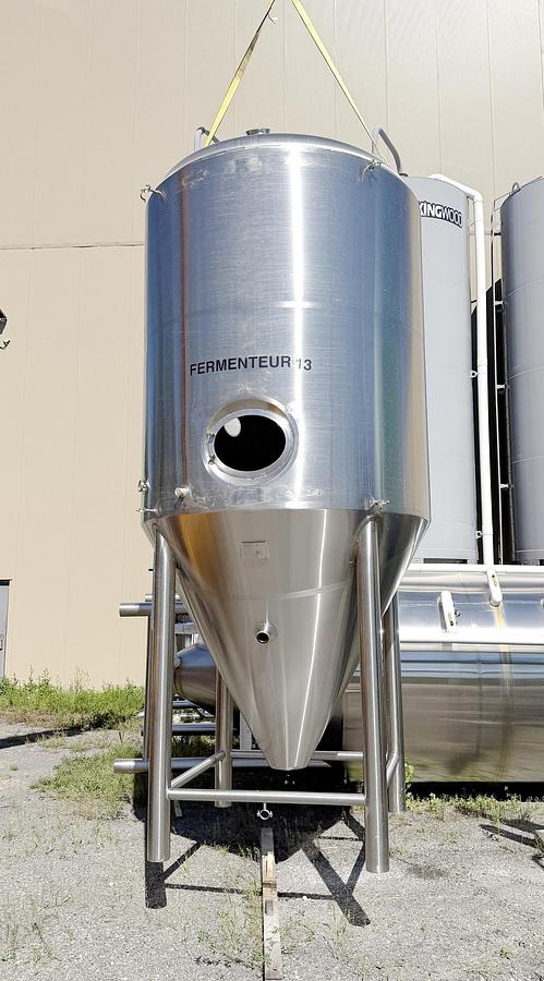 Used Used 2290 Gallon Jacketed Tank, 304 Stainless Steel