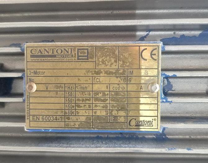 Used USED 200 GALLON JACKETED KETTLE, 316 STAINLESS STEEL, WITH SCRAPE AGITATION & MIXER