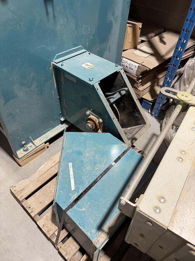 Used Used AFS Ribbon/Paddle Blender, 100 Cubic Feet, With Infeed & Outfeed Drag Conveyors