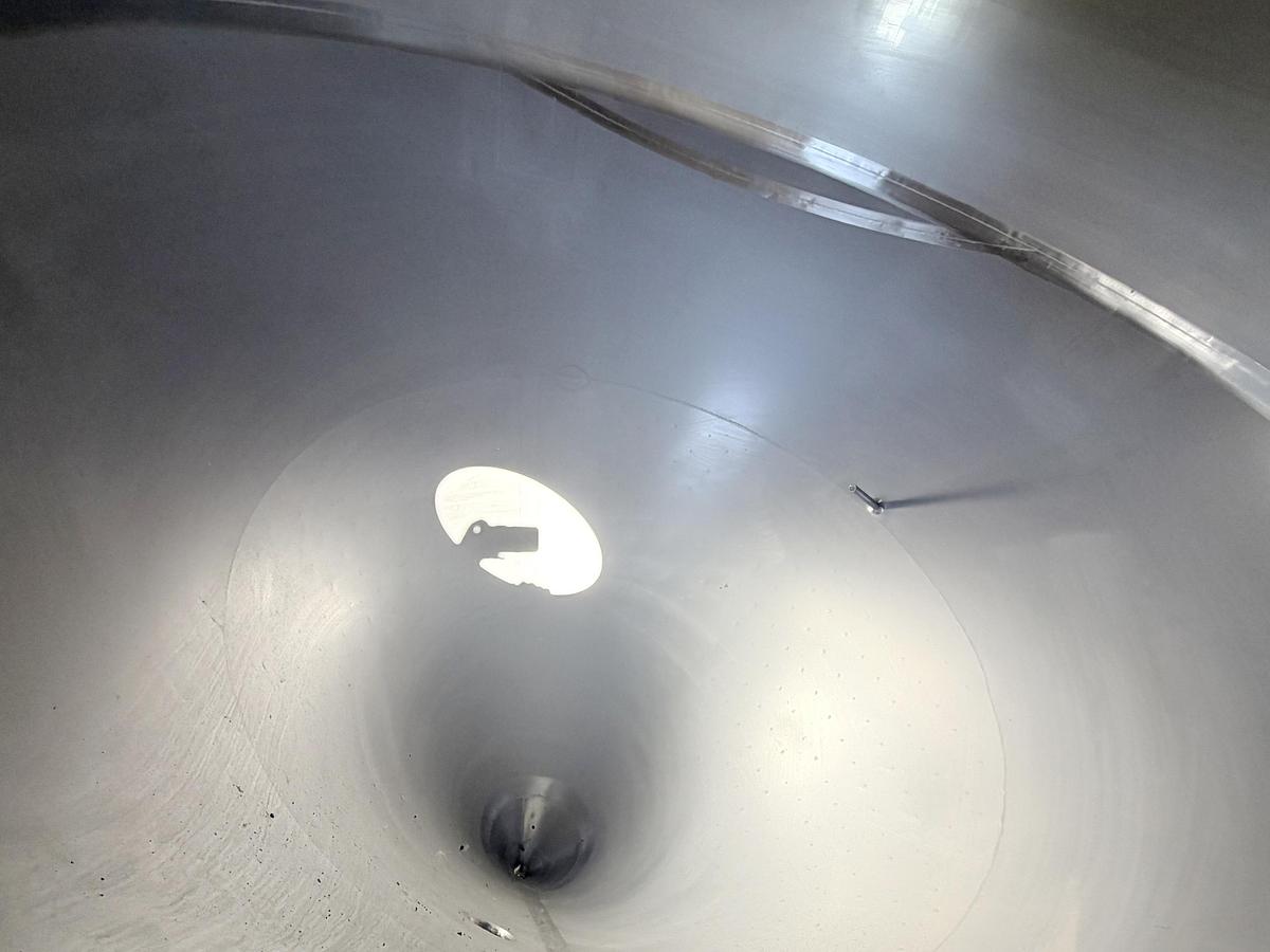 Used Used 2480 Gallon Jacketed Tank, 304 Stainless Steel