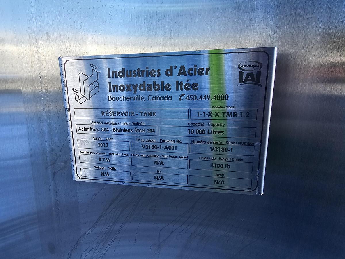 Used Used 2641 Gallon Insulated Tank, 304 Stainless Steel