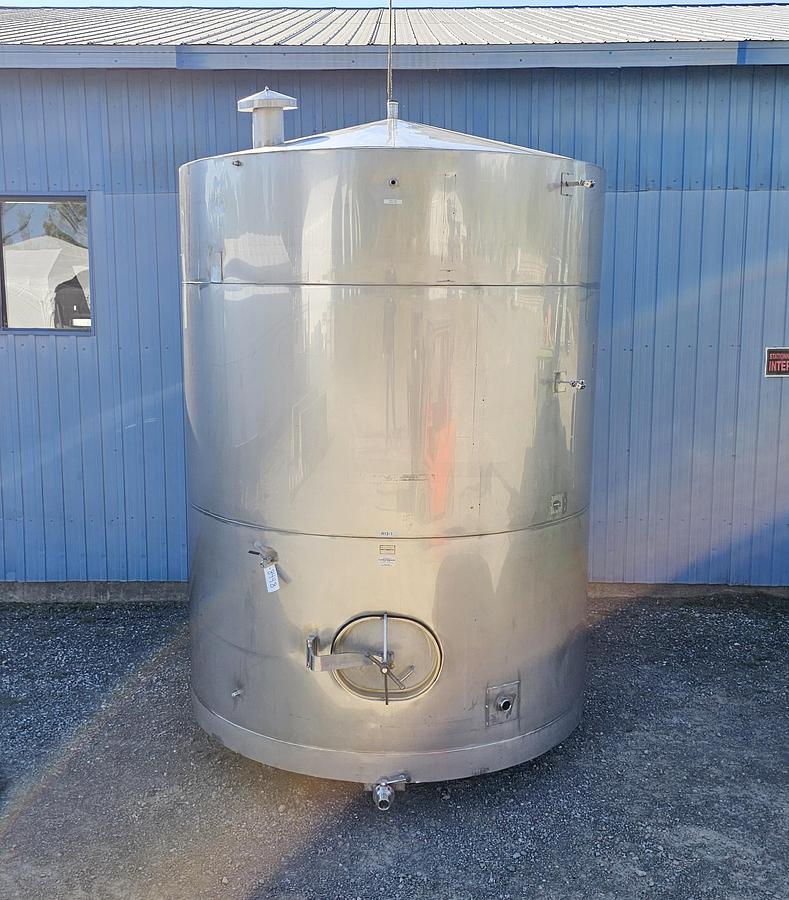 Used Used 3400 Gallon Stainless Steel Tank