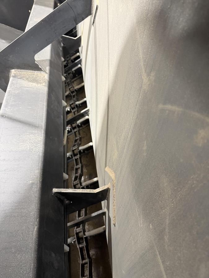 Used Used AFS Ribbon/Paddle Blender, 100 Cubic Feet, With Infeed & Outfeed Drag Conveyors