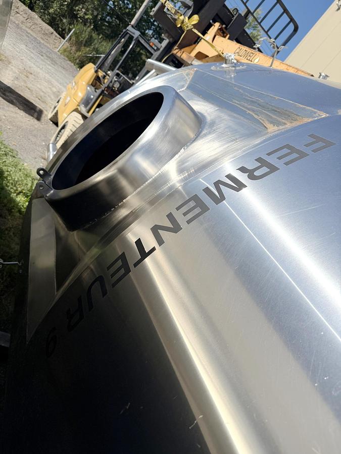 Used Used 2480 Gallon Jacketed Tank, 304 Stainless Steel