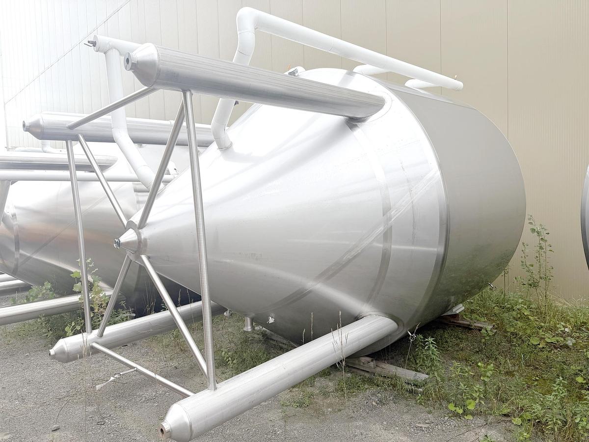Used Used 5000 Gallon Jacketed Tank, 304 Stainless Steel